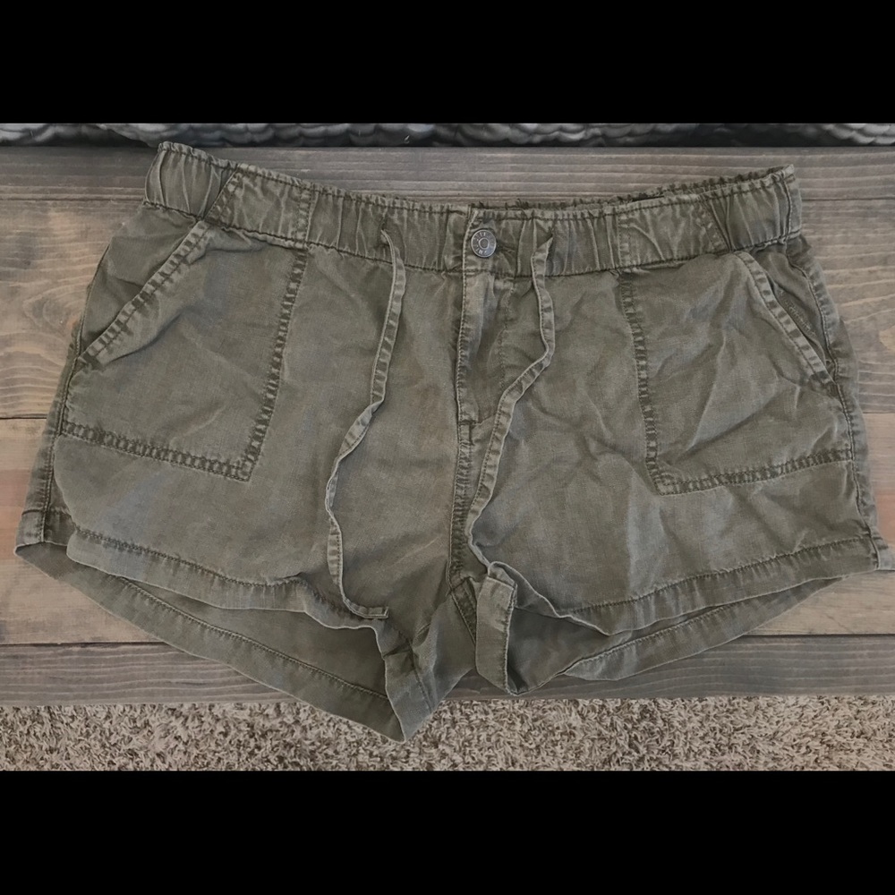 army green comfortable shorts